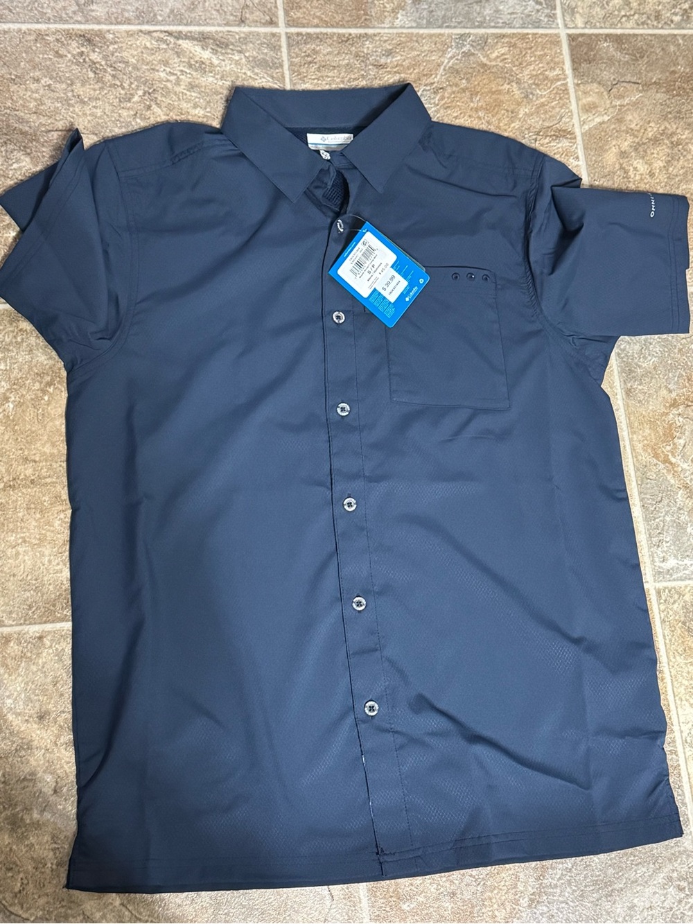 Columbia Navy Short-Sleeve Button Down Shirt